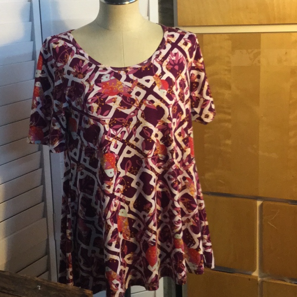 LuLaRoe shirt